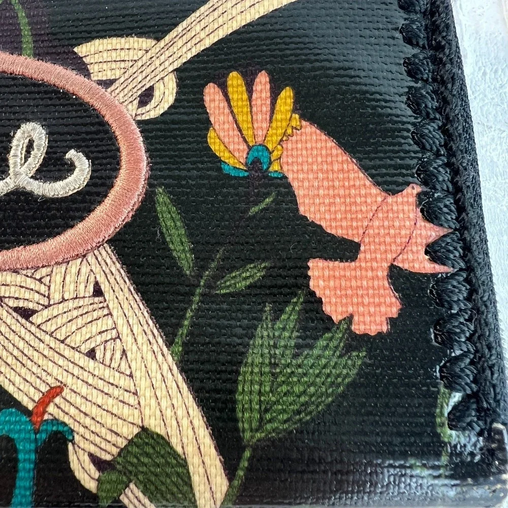 Sakroots Wallet Zip Around Artist‎ Circle Peace Bird Floral Embroidered Black